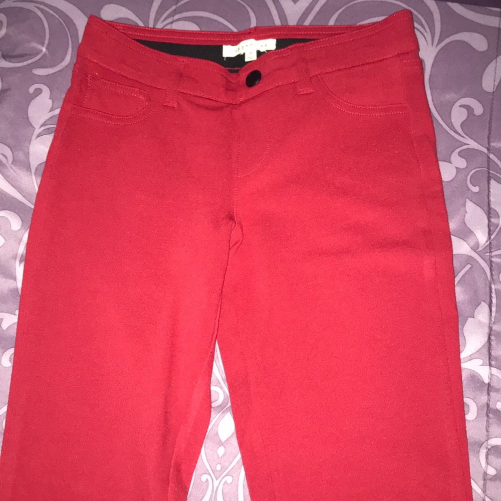 Red pants - Picture 2 of 2